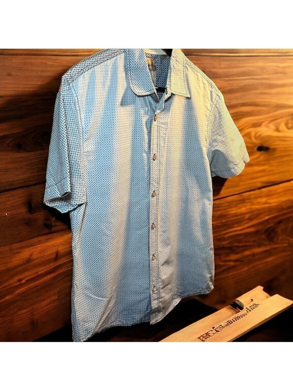 Guess Short Sleeve Shirt SZ M